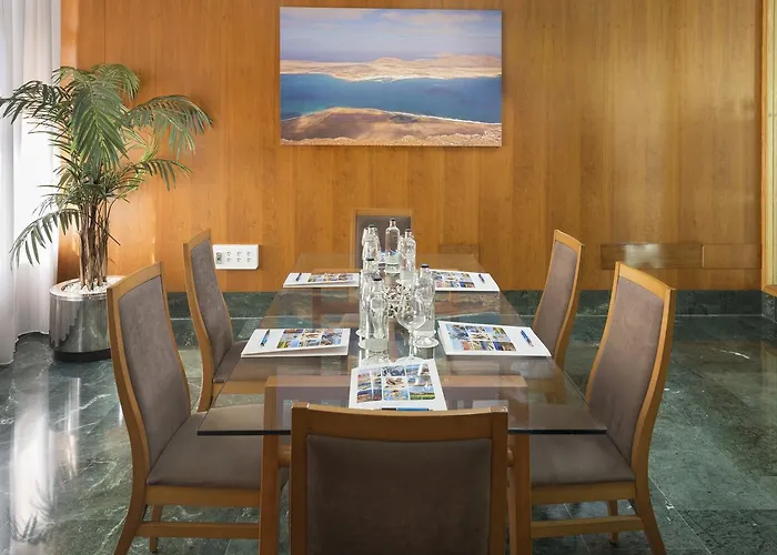 Elba Aeropuerto Business & Convention 4* Vecindario (Gran Canaria)