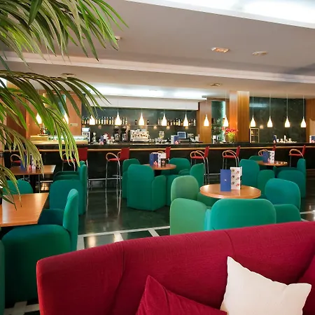 Hotel Elba Aeropuerto Business & Convention 4*