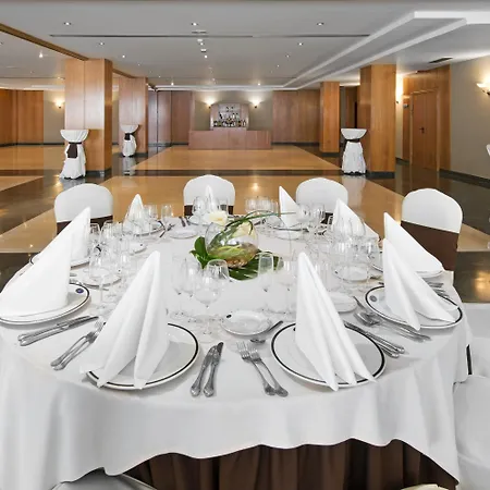 Elba Aeropuerto Business & Convention Hotel
