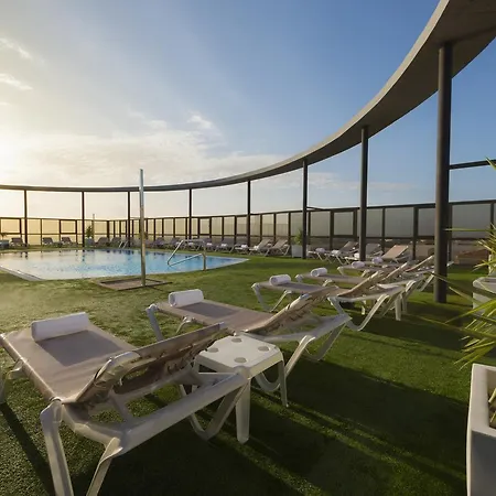 Elba Aeropuerto Business & Convention Hotel 4*