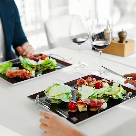 Elba Aeropuerto Business & Convention Hotel